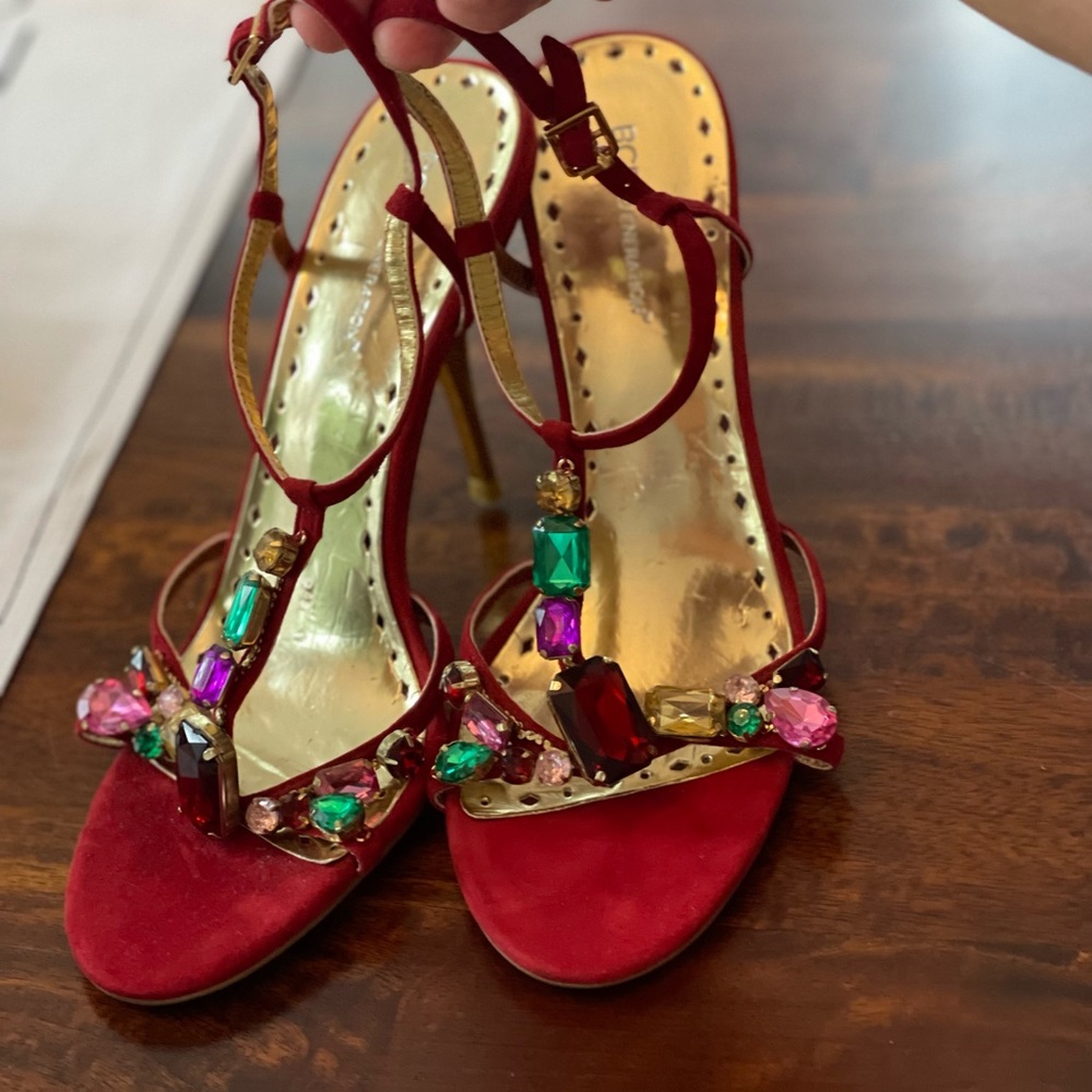 BCBG Azeria GEM HEELS Red/Gold size 7.5 3” heel